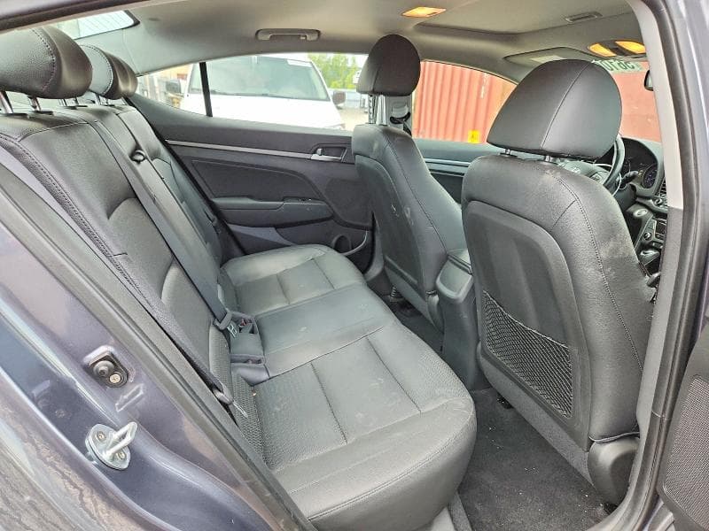 2017 HYUNDAI ELANTRA SE 10