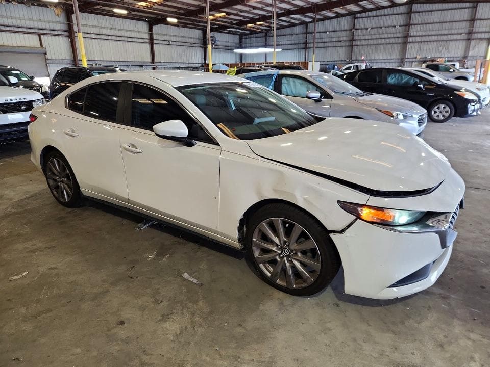 2020 MAZDA 3 SELECT 4