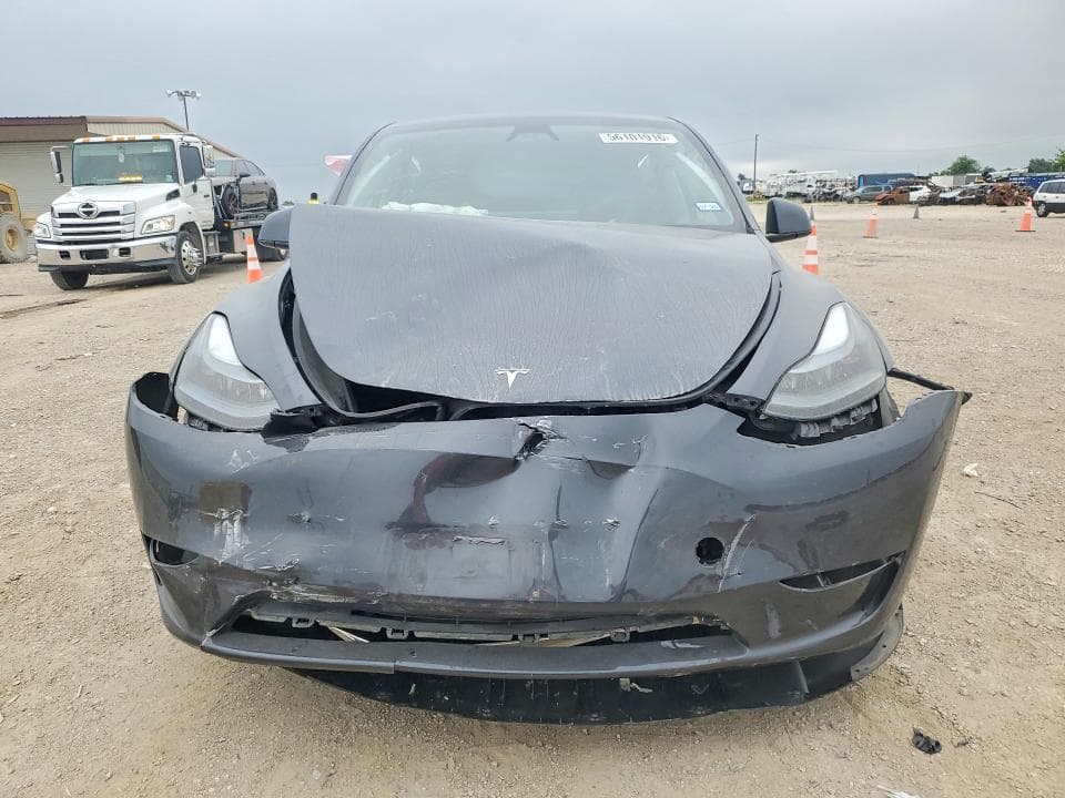2024 TESLA MODEL Y 5