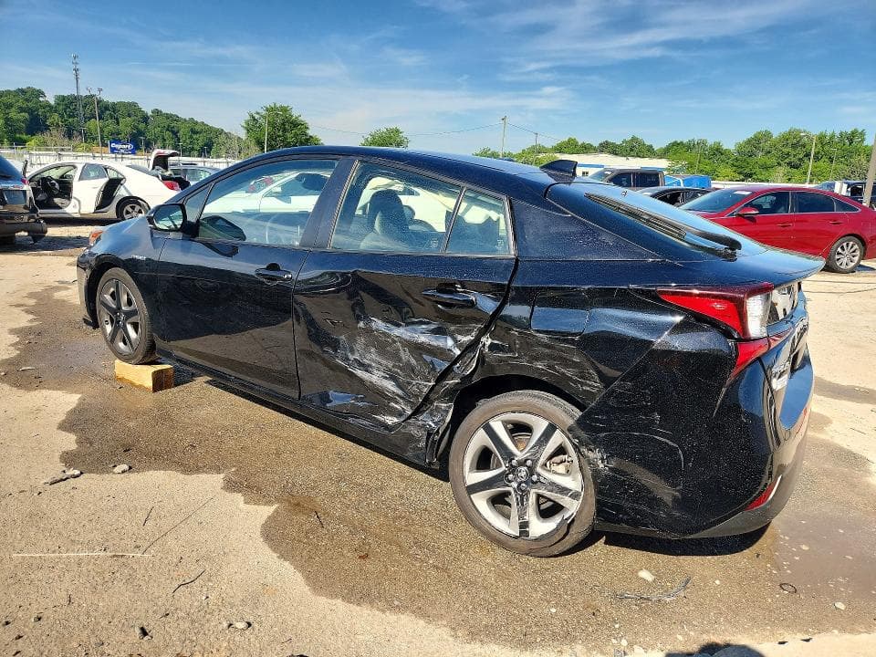 2021 TOYOTA PRIUS XLE 2