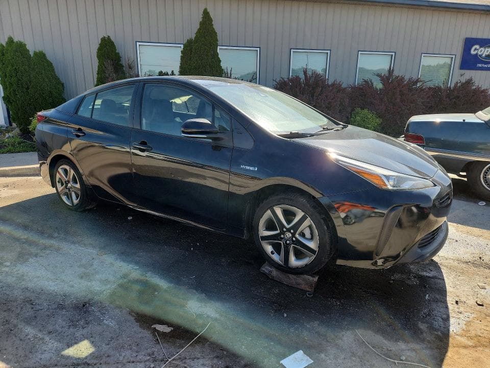 2021 TOYOTA PRIUS XLE 4