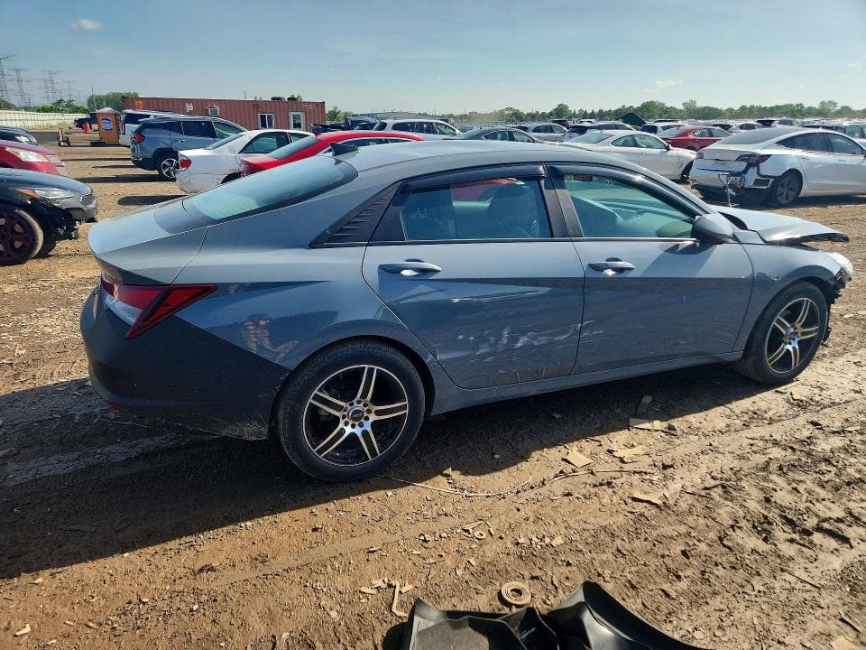 2023 HYUNDAI ELANTRA SEL 3