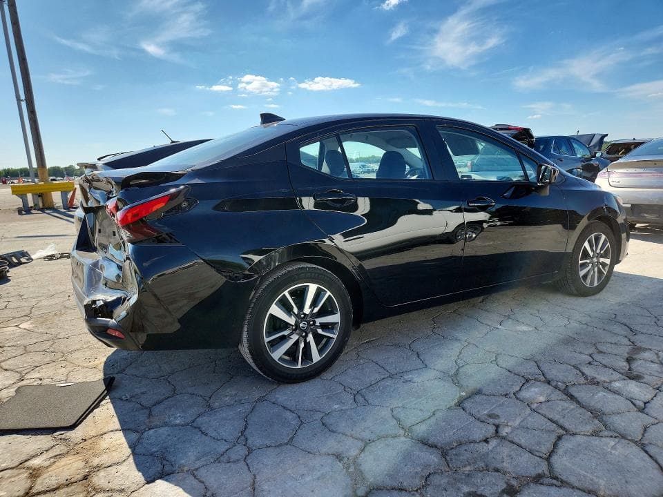 2022 NISSAN VERSA SV 3