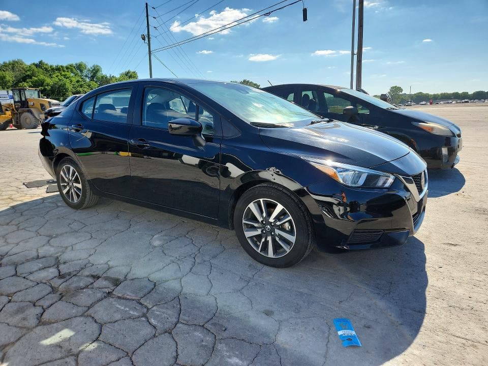 2022 NISSAN VERSA SV 4