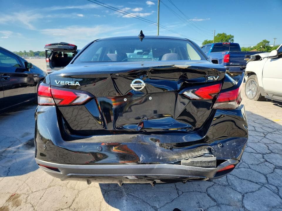 2022 NISSAN VERSA SV 6