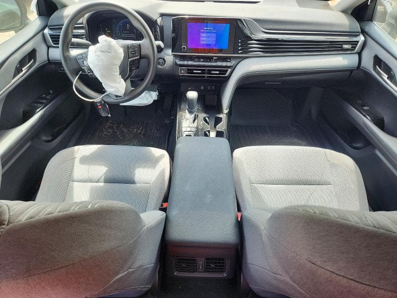 2025 TOYOTA CAMRY LE 8