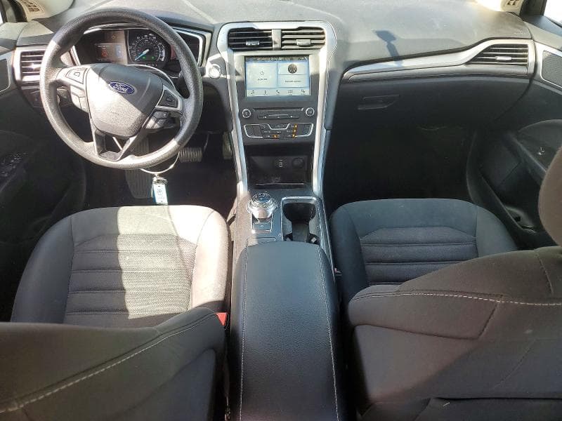 2017 FORD FUSION SE 8
