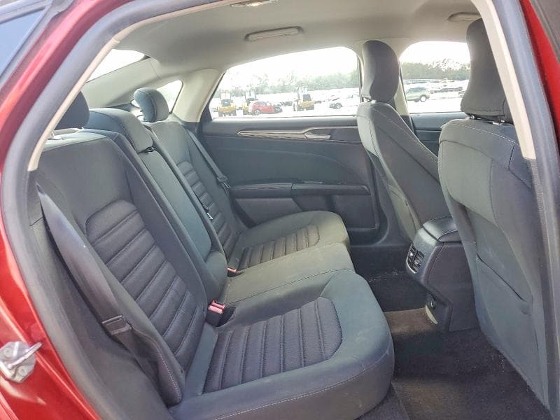 2017 FORD FUSION SE 10