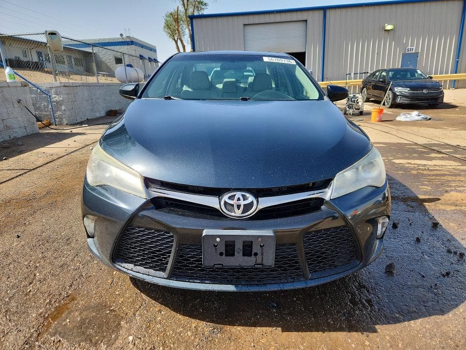 2017 TOYOTA CAMRY SE 5