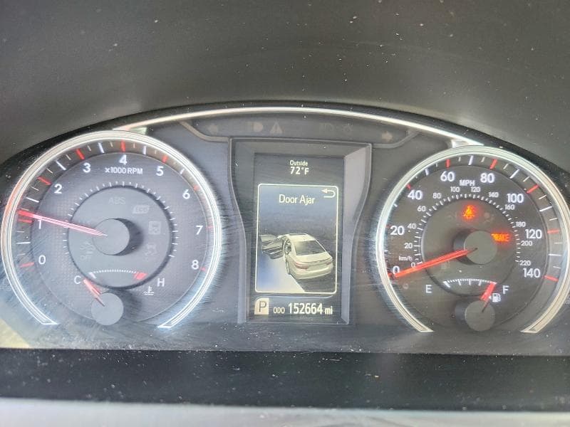 2017 TOYOTA CAMRY SE 9