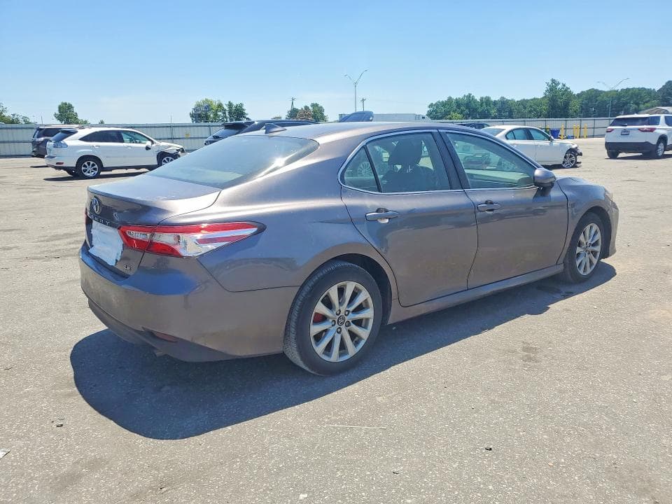 2020 TOYOTA CAMRY LE 3