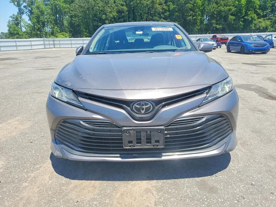 2020 TOYOTA CAMRY LE 5