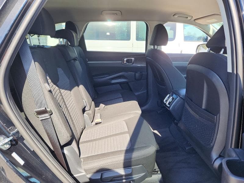 2026 KIA SORENTO LX 10