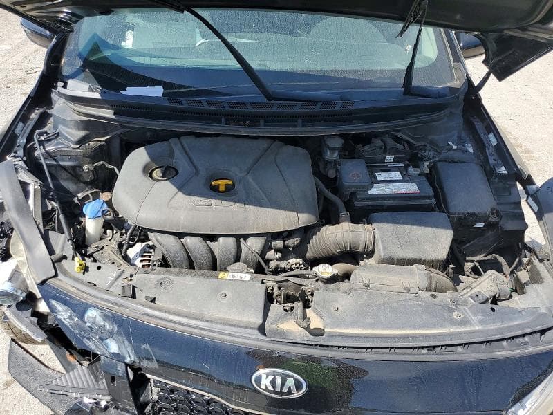2017 KIA FORTE LX 11