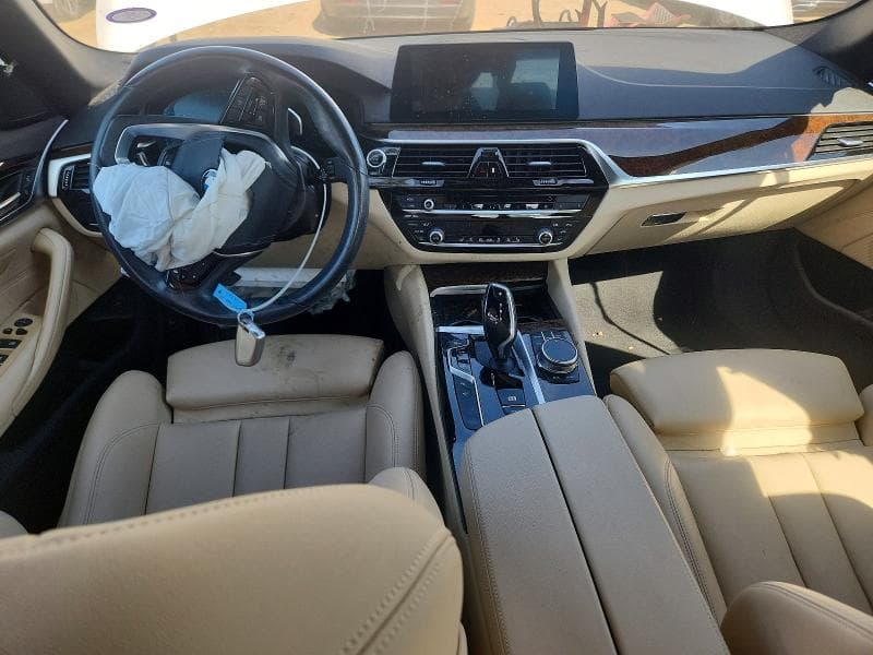 2020 BMW 530 XI 8