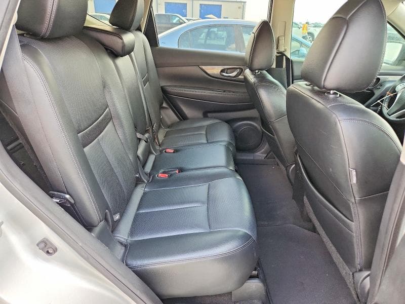2016 NISSAN ROGUE SL 10