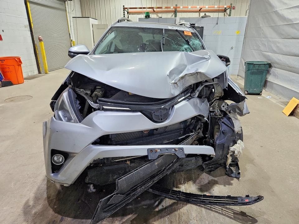 2016 TOYOTA RAV4 XLE XLE 5