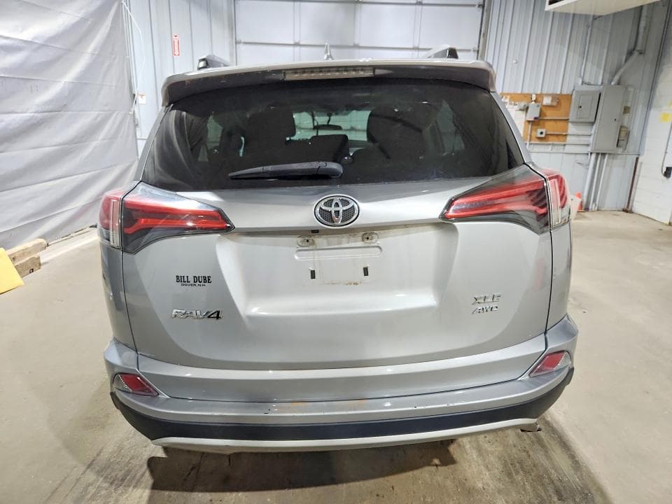 2016 TOYOTA RAV4 XLE XLE 6