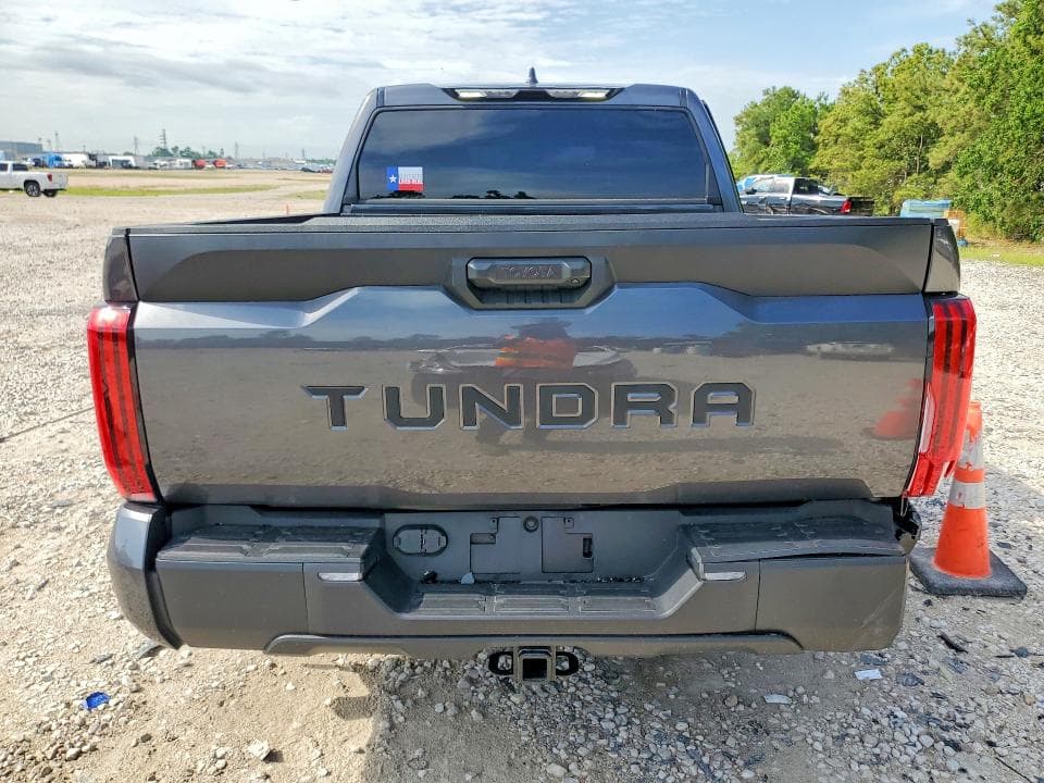 2026 TOYOTA TUNDRA SR SR 6