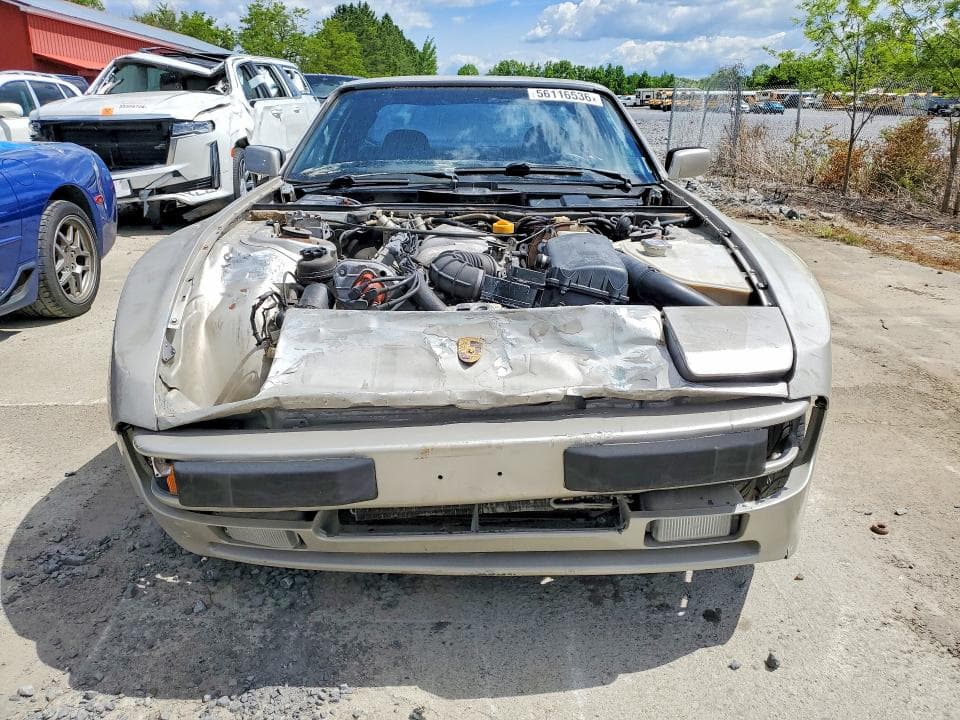 1984 PORSCHE 944 6