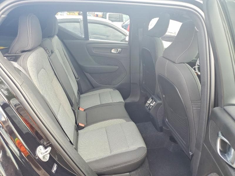 2025 VOLVO XC40 CORE CORE 10