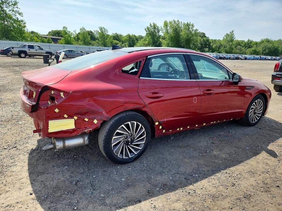 2025 HYUNDAI SONATA HYBRID LIMITED 3