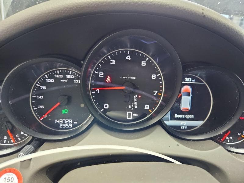 2017 PORSCHE CAYENNE 9