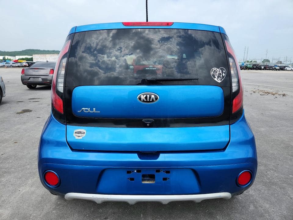 2018 KIA SOUL + 6