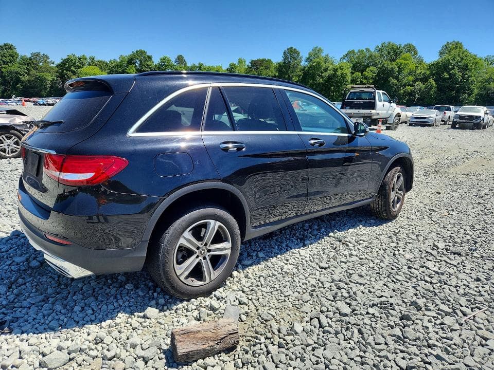 2019 MERCEDES-BENZ GLC 300 3