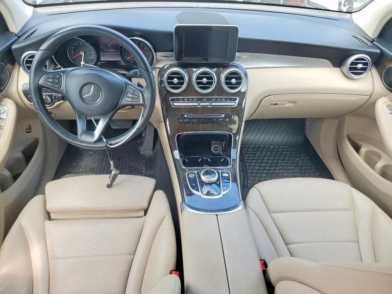 2019 MERCEDES-BENZ GLC 300 8