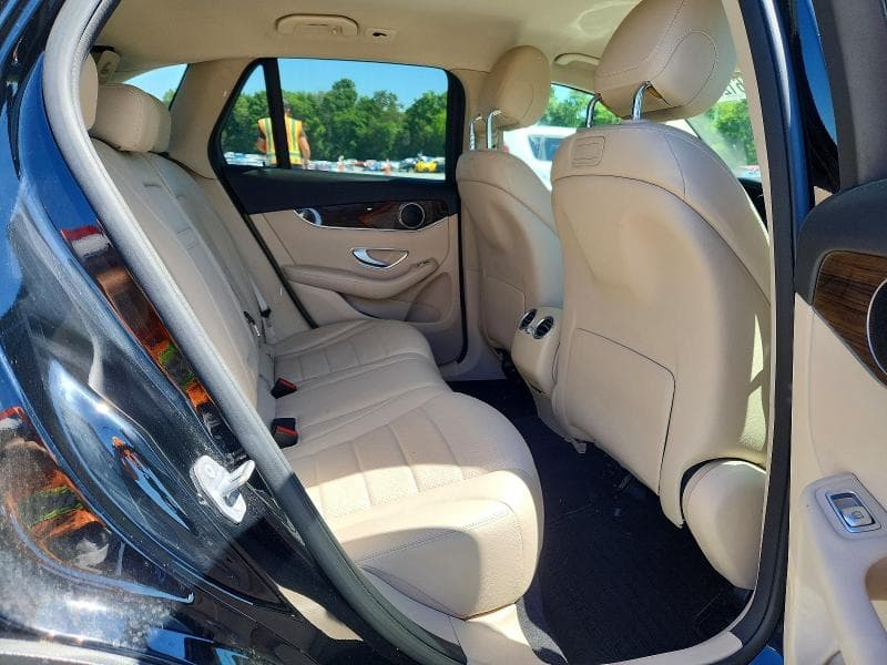 2019 MERCEDES-BENZ GLC 300 10