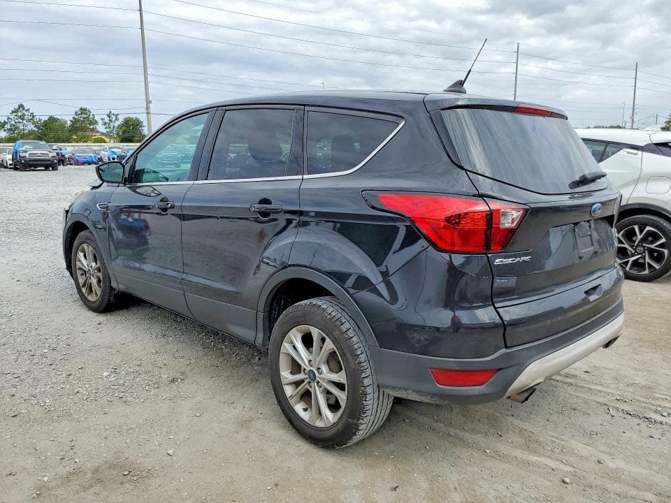2019 FORD ESCAPE SE 2