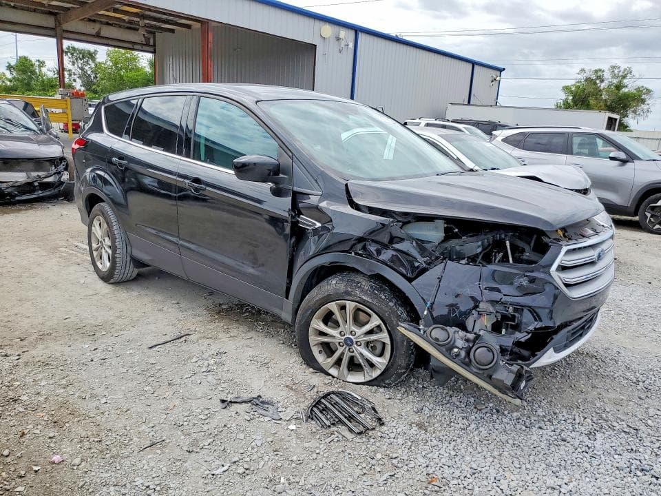 2019 FORD ESCAPE SE 4