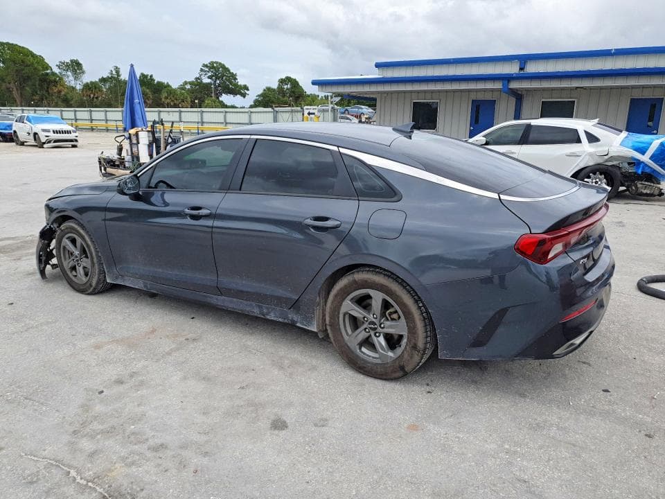 2022 KIA K5 LXS 2