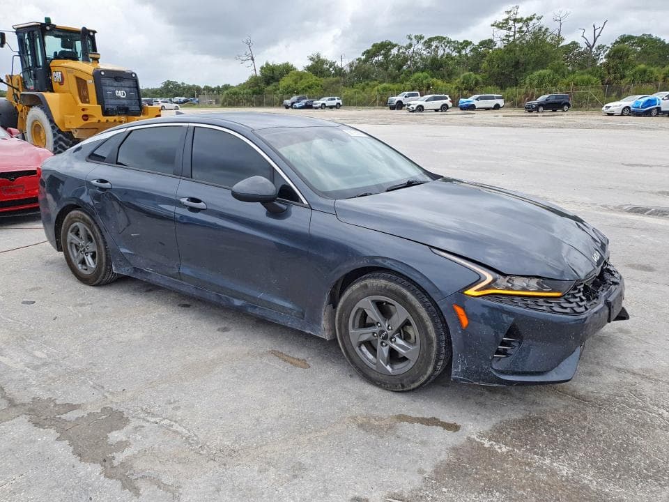 2022 KIA K5 LXS 4