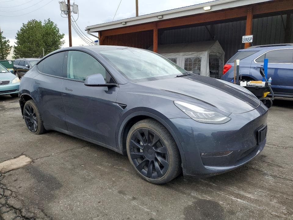 2021 TESLA MODEL Y 4