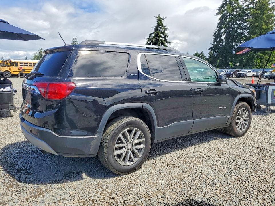 2017 GMC ACADIA SLE 3