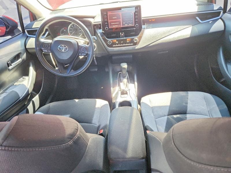 2020 TOYOTA COROLLA LE 8