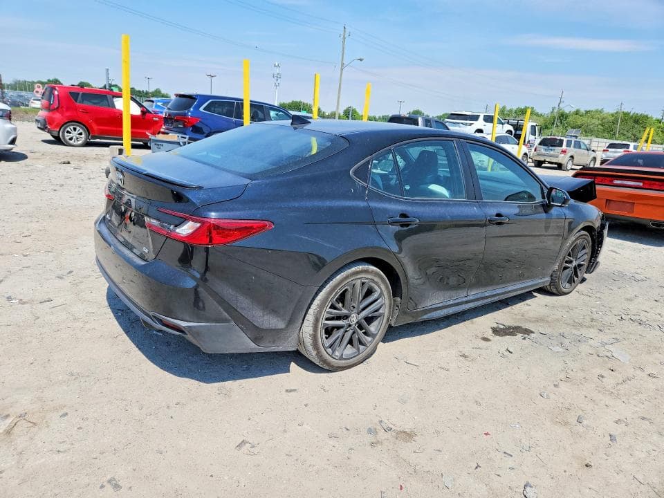 2025 TOYOTA CAMRY SE SE 3