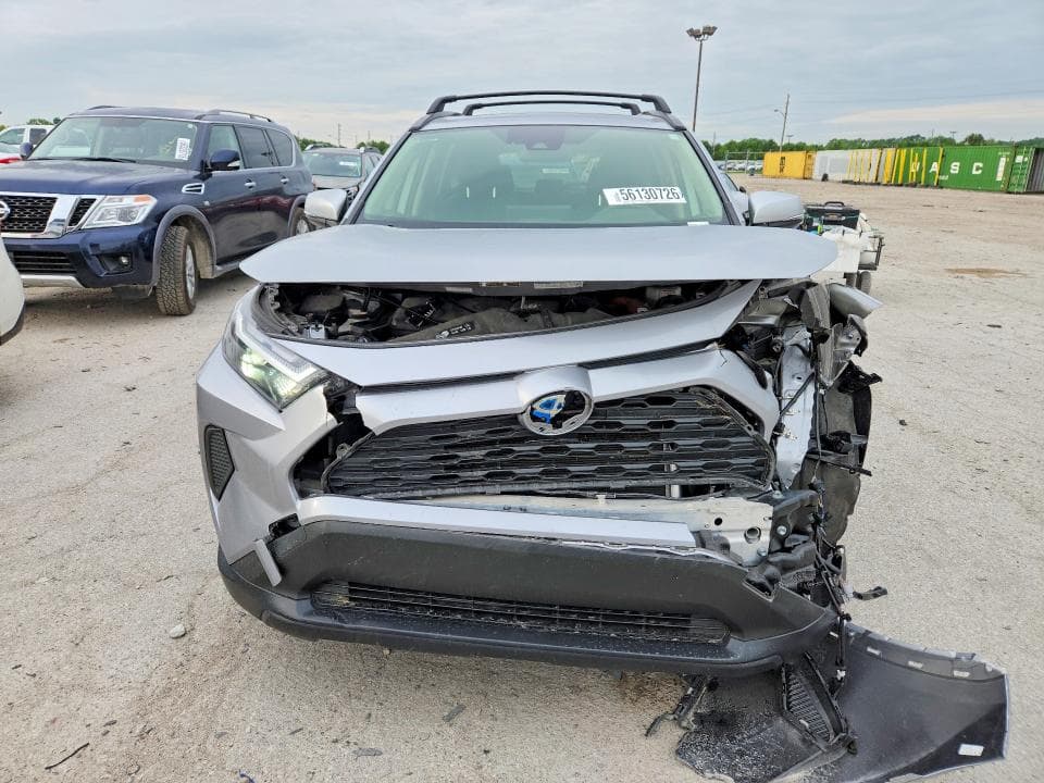 2022 TOYOTA RAV4 XLE 5