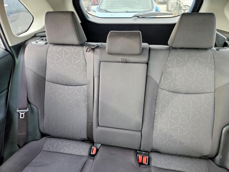 2022 TOYOTA RAV4 XLE 10