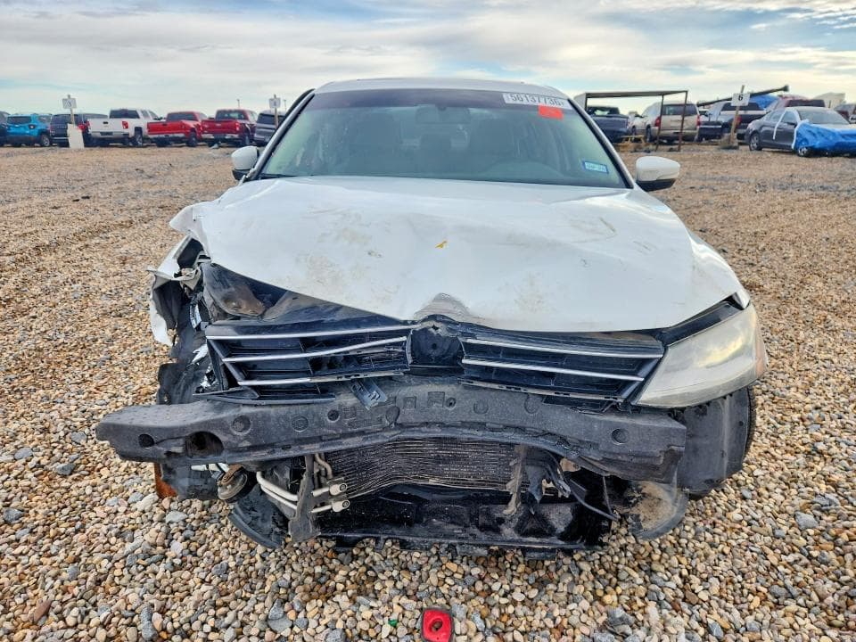 2017 VOLKSWAGEN JETTA SE 5