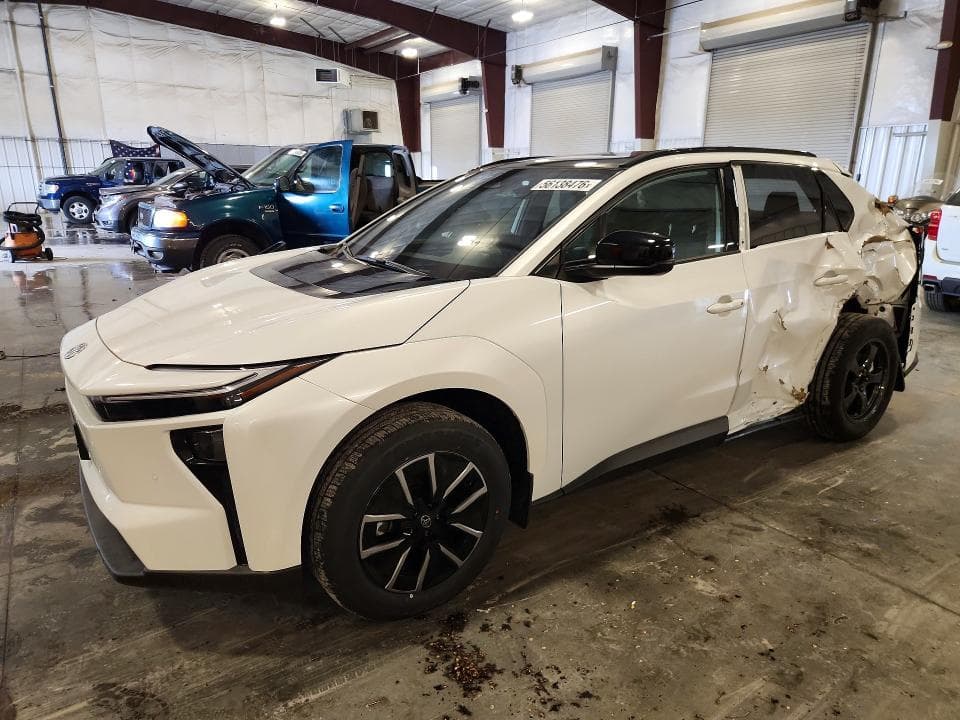 2026 TOYOTA BZ XLE - 1