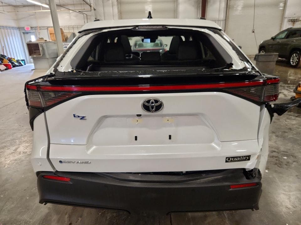 2026 TOYOTA BZ XLE 6