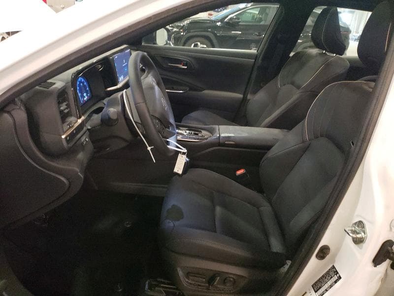 2026 TOYOTA CROWN LIMITED 7