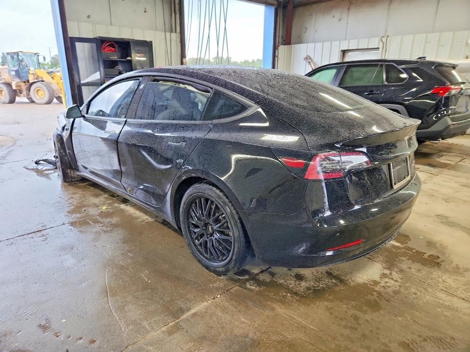 2019 TESLA MODEL 3 2