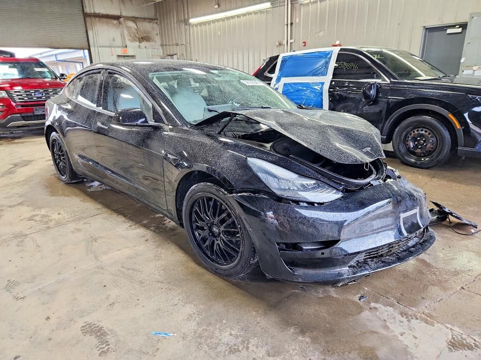2019 TESLA MODEL 3 4