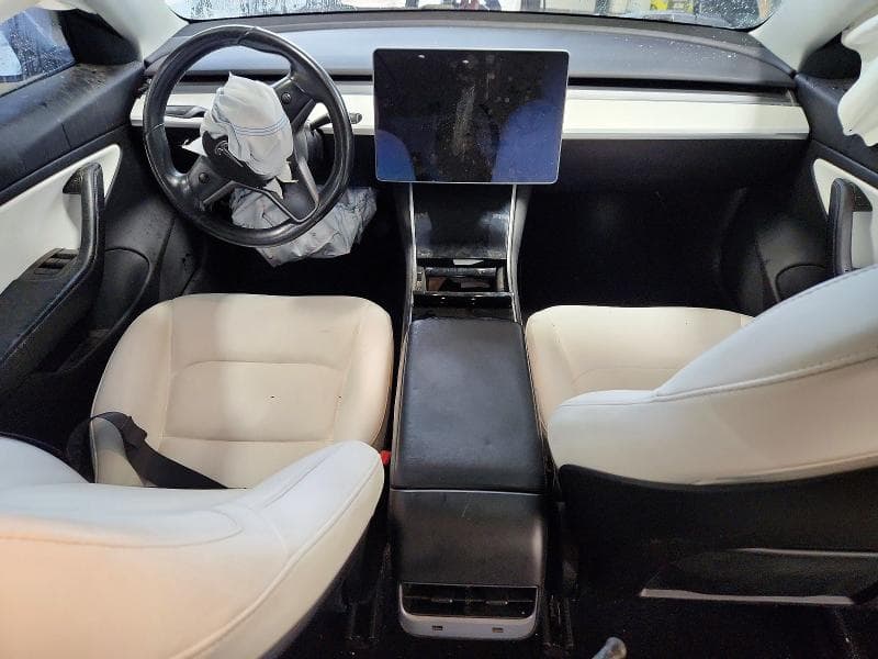 2019 TESLA MODEL 3 8