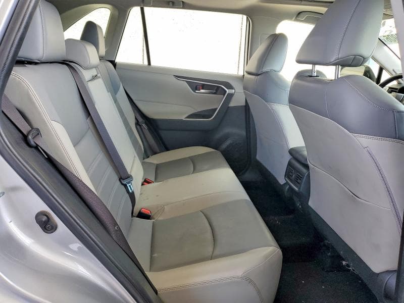 2019 TOYOTA RAV4 XLE PREMIUM 11