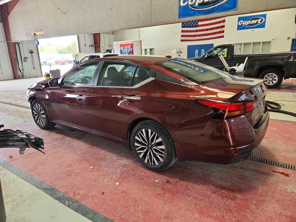 2024 NISSAN ALTIMA SV 2